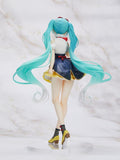 Vocaloid Hatsune Miku (Snow White Ver.) Wonderland Figure